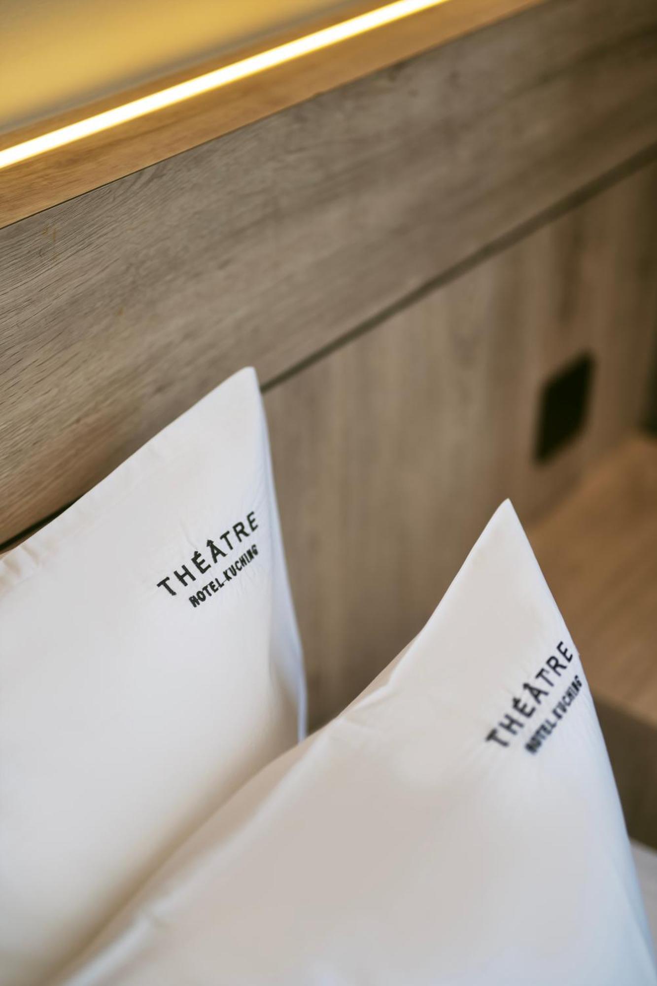 Theatre Hotel クチン エクステリア 写真